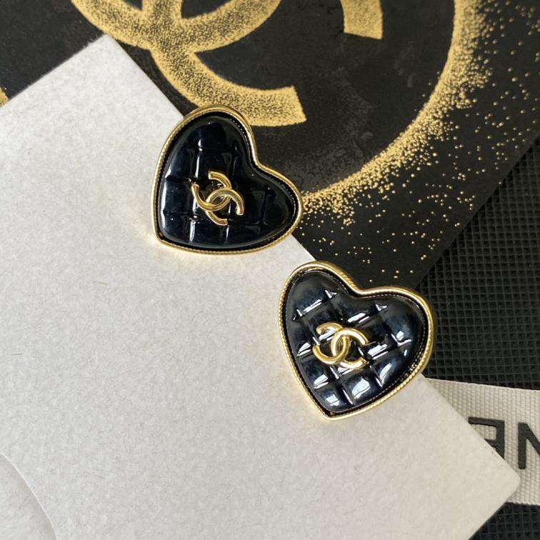 A719 Chanel black heart earrings