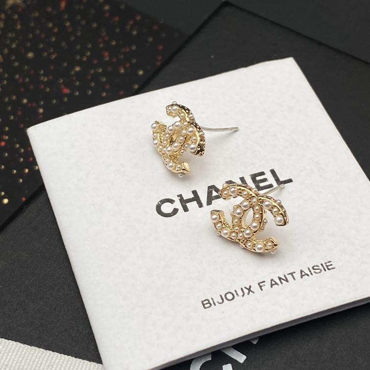 A1015  Chanel earrings