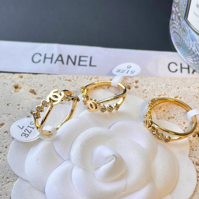 J092 Chanel ring