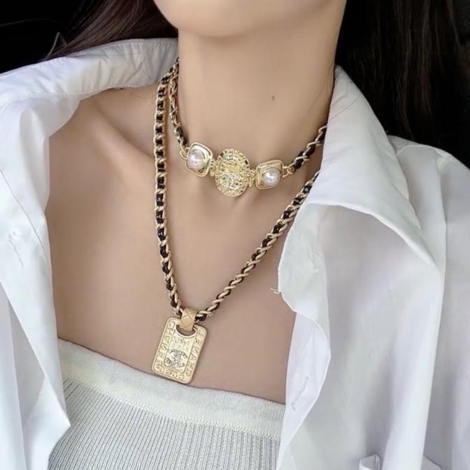 Chanel leather choker necklace 111008