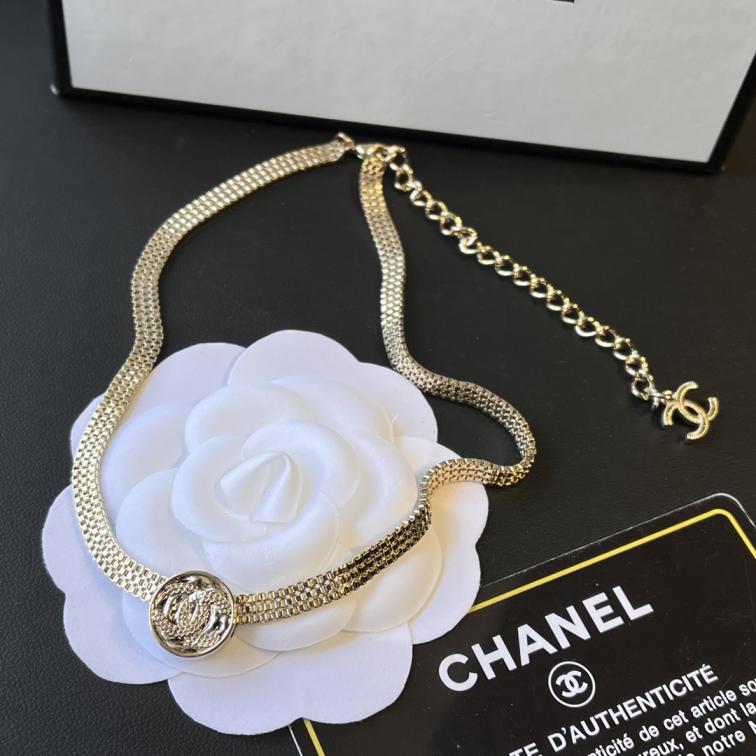 X498 Chanel choker necklace 111095
