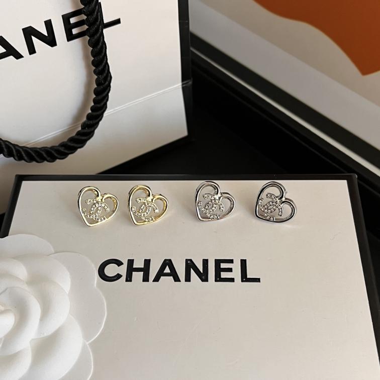 A866 Chanel hollow heart earrings 111099