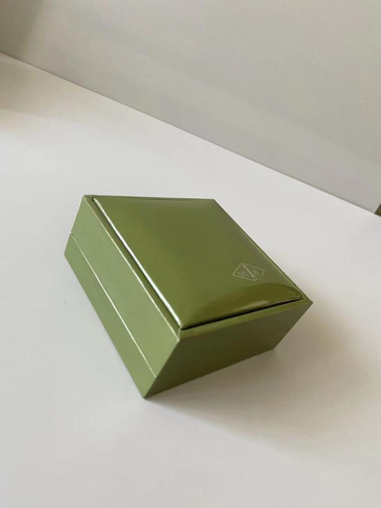 1 Set VCA Vancleef Bracelet Box package