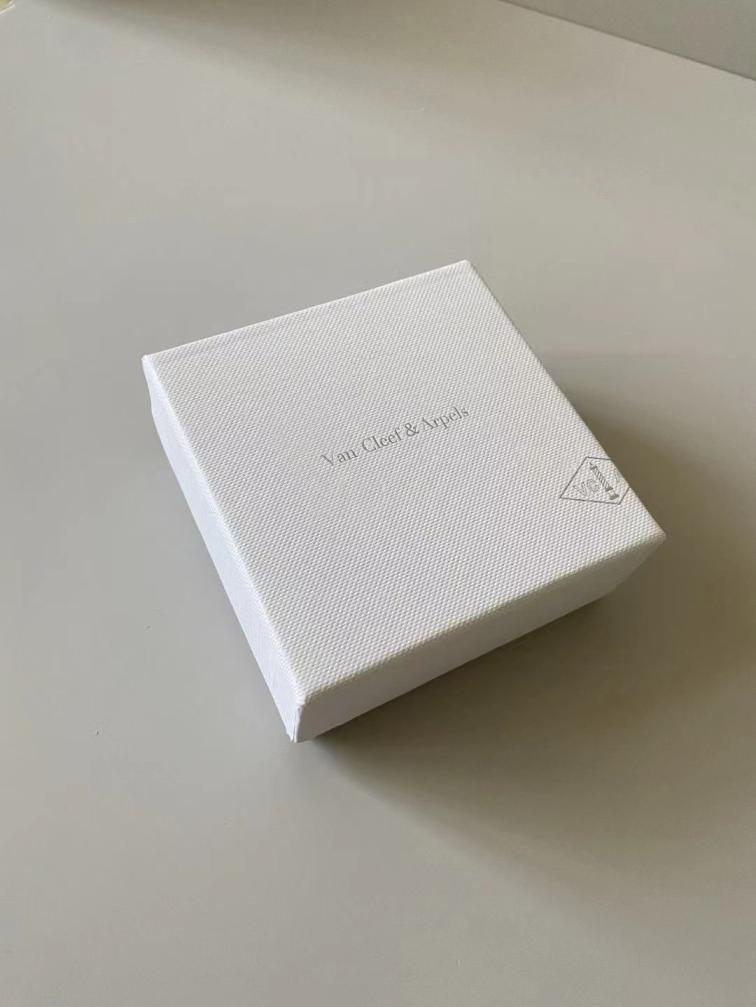 1 pcs VCA Vancleef jewelry Box