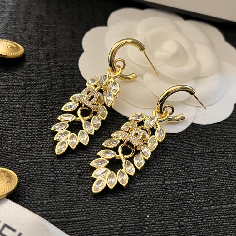 A890  Chanel earrings