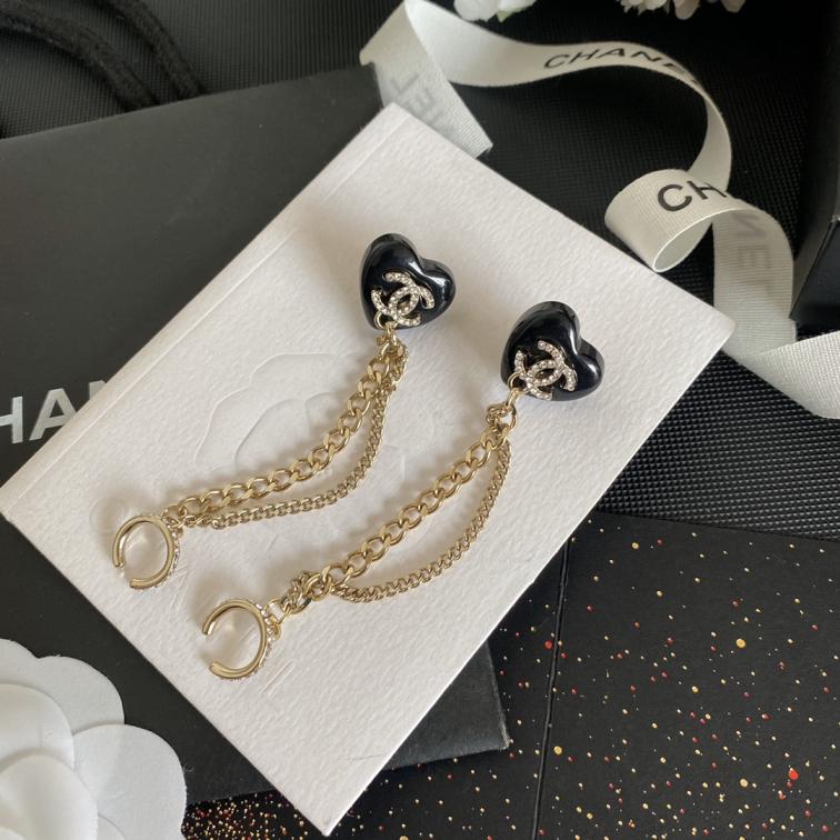 A893  Chanel earrings
