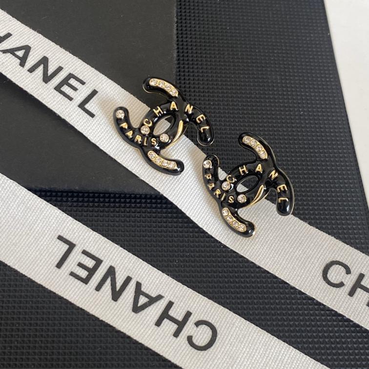 A121  Chanel earrings