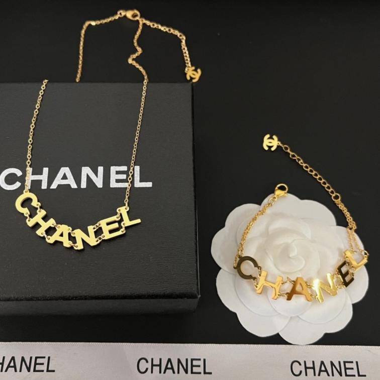 X512  Chanel alphabet necklace bracelet