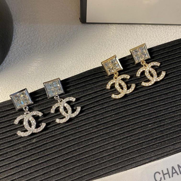 A925  Chanel earrings