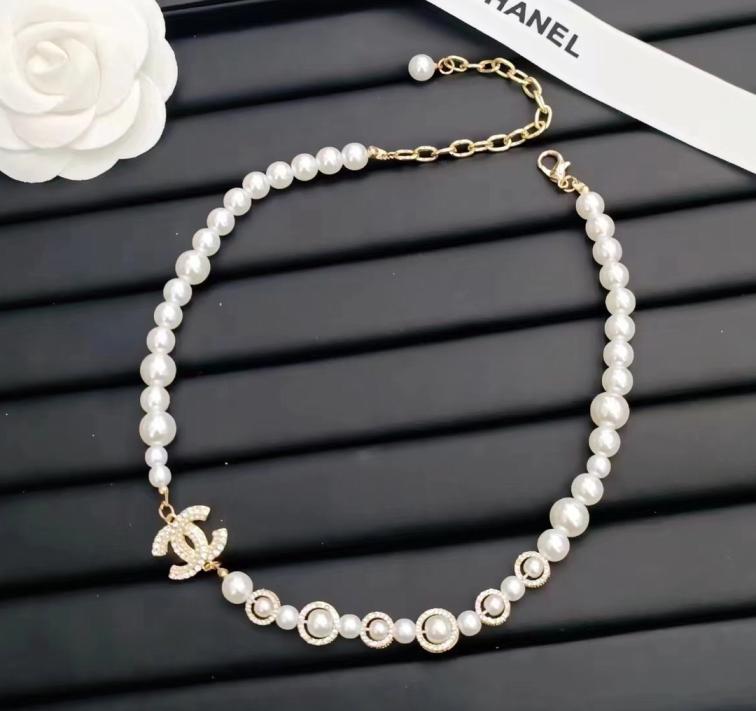 Chanel choker necklace 112218