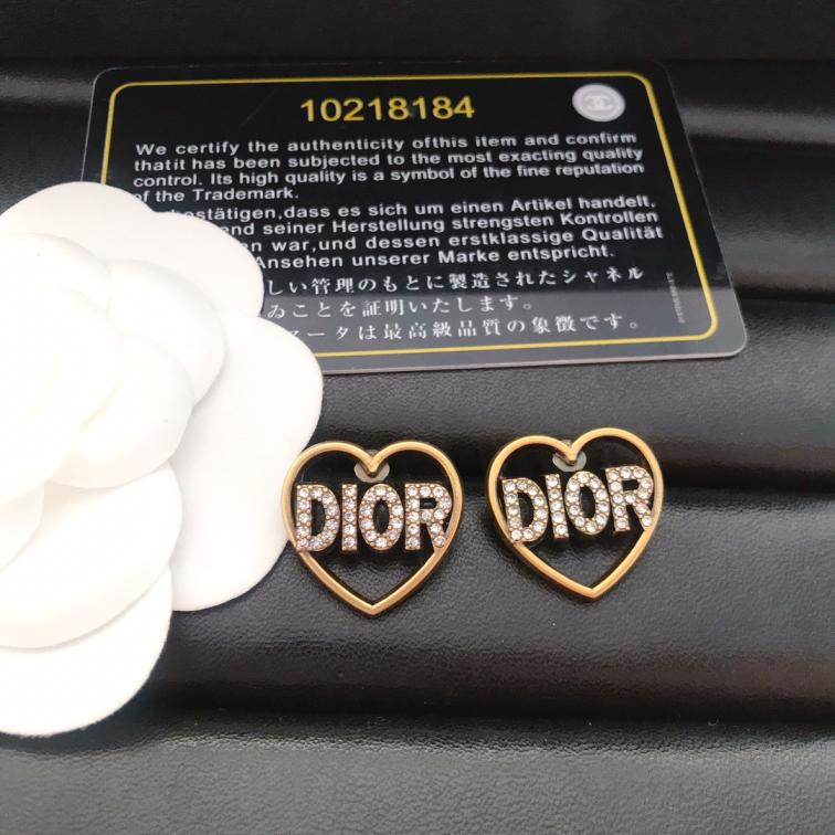 Dior hollow heart earrings 112241