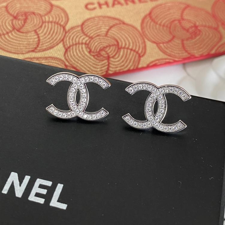A1679 chanel earrings
