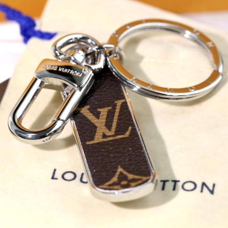 LV skateboard keychain(V12)