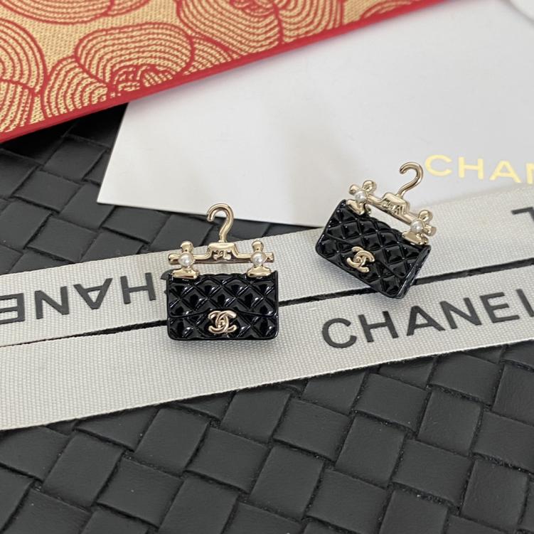 A922 Chanel bag earrings