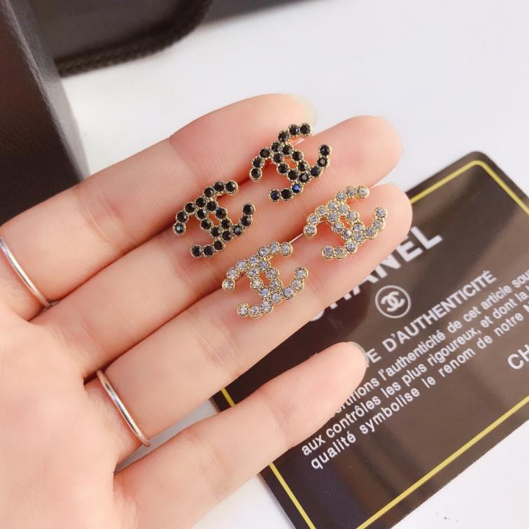 A140 Chanel earrings