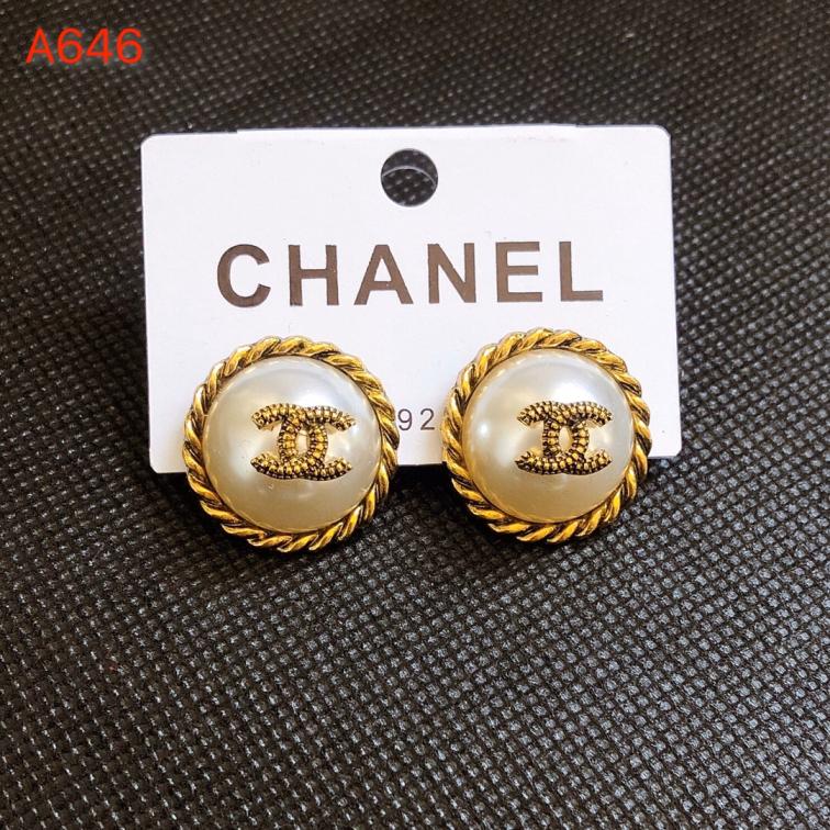 Chanel pearls earrings 107640