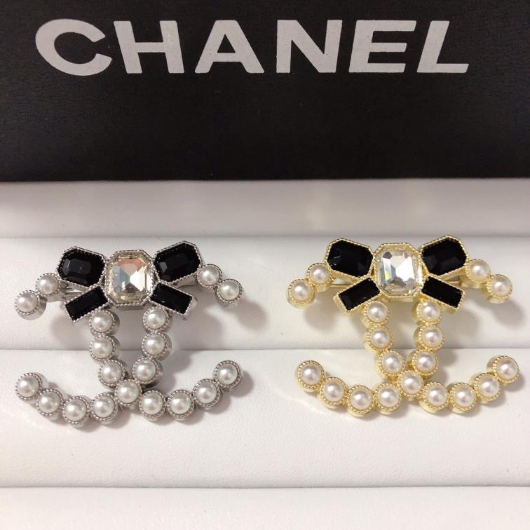 Chanel brooch 113500
