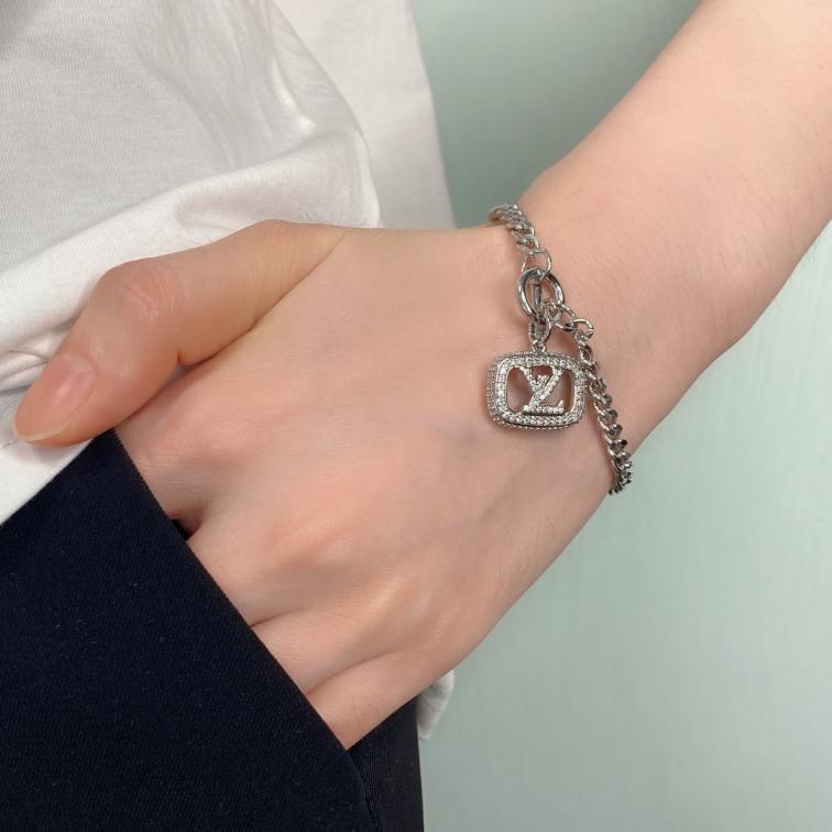 LV Louis vuitton bracelet 113785