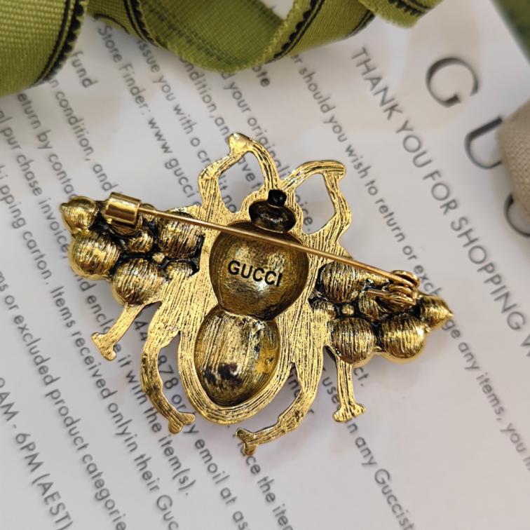 C388 Gucci insect crystal brooch