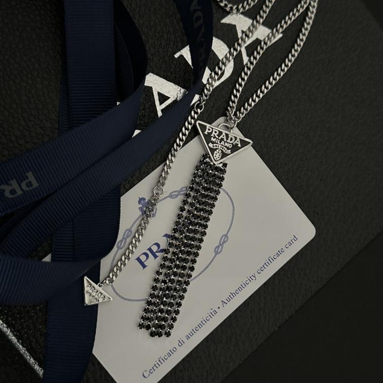B959  prada necklace