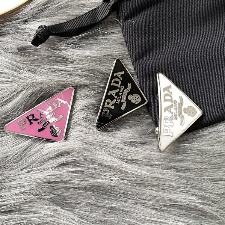 FS7106 Prada hairclip 1pcs