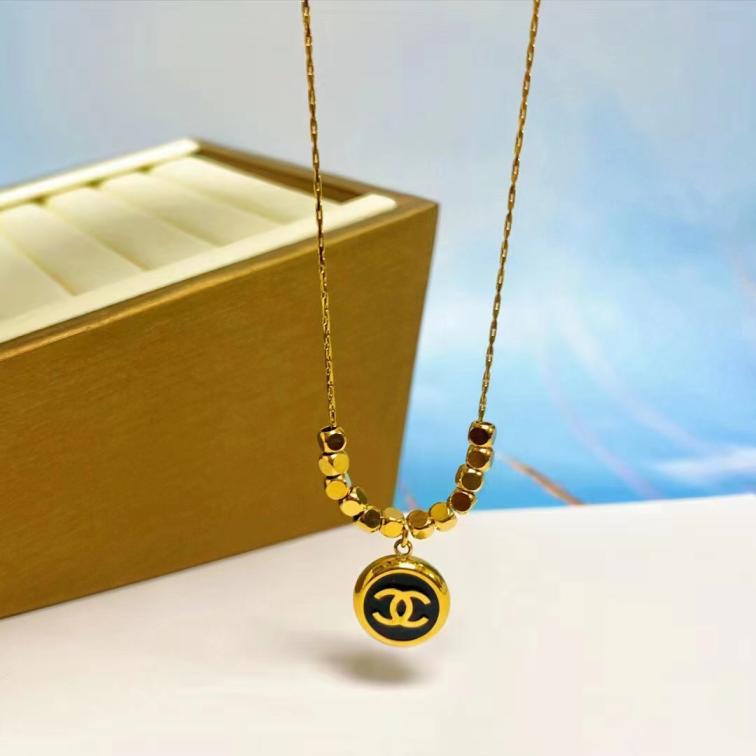 Chanel titanium steel non-fading necklace 114101