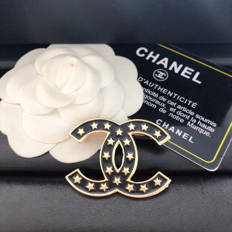 Chanel brooch cc 114129