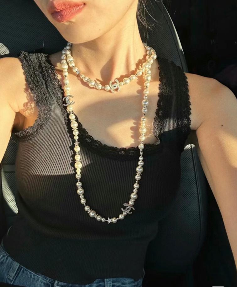 Chanel pearls star long necklace 114118