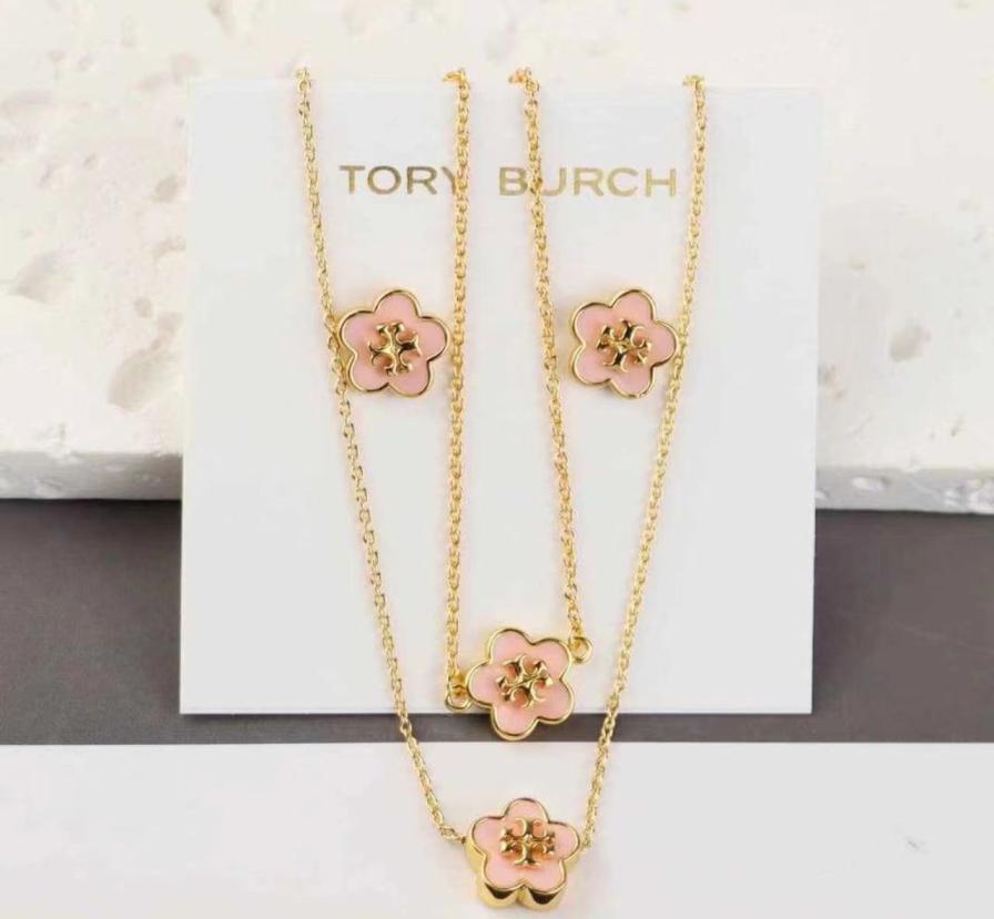 Tory Burch 3in1 set earrings/necklace/bracelet