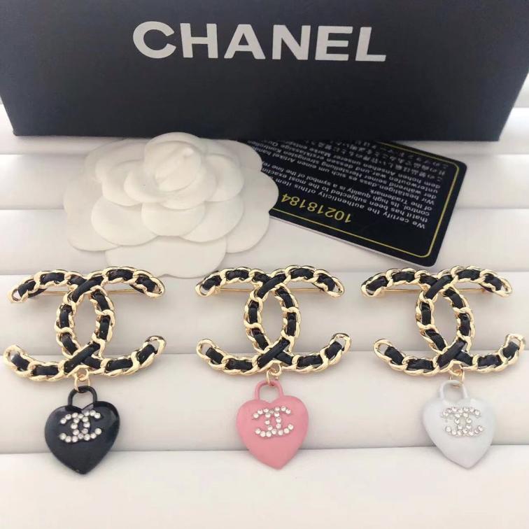 Chanel heart brooch 114331