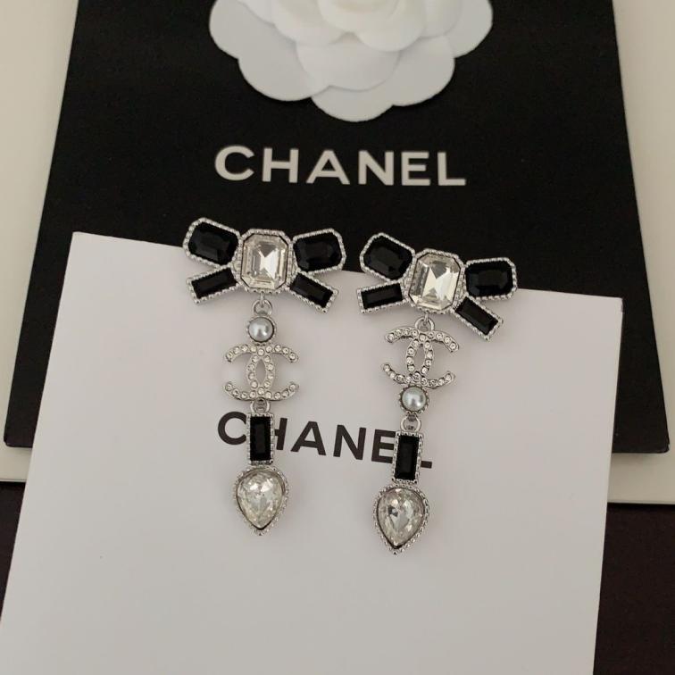 Chanel earrings 114325