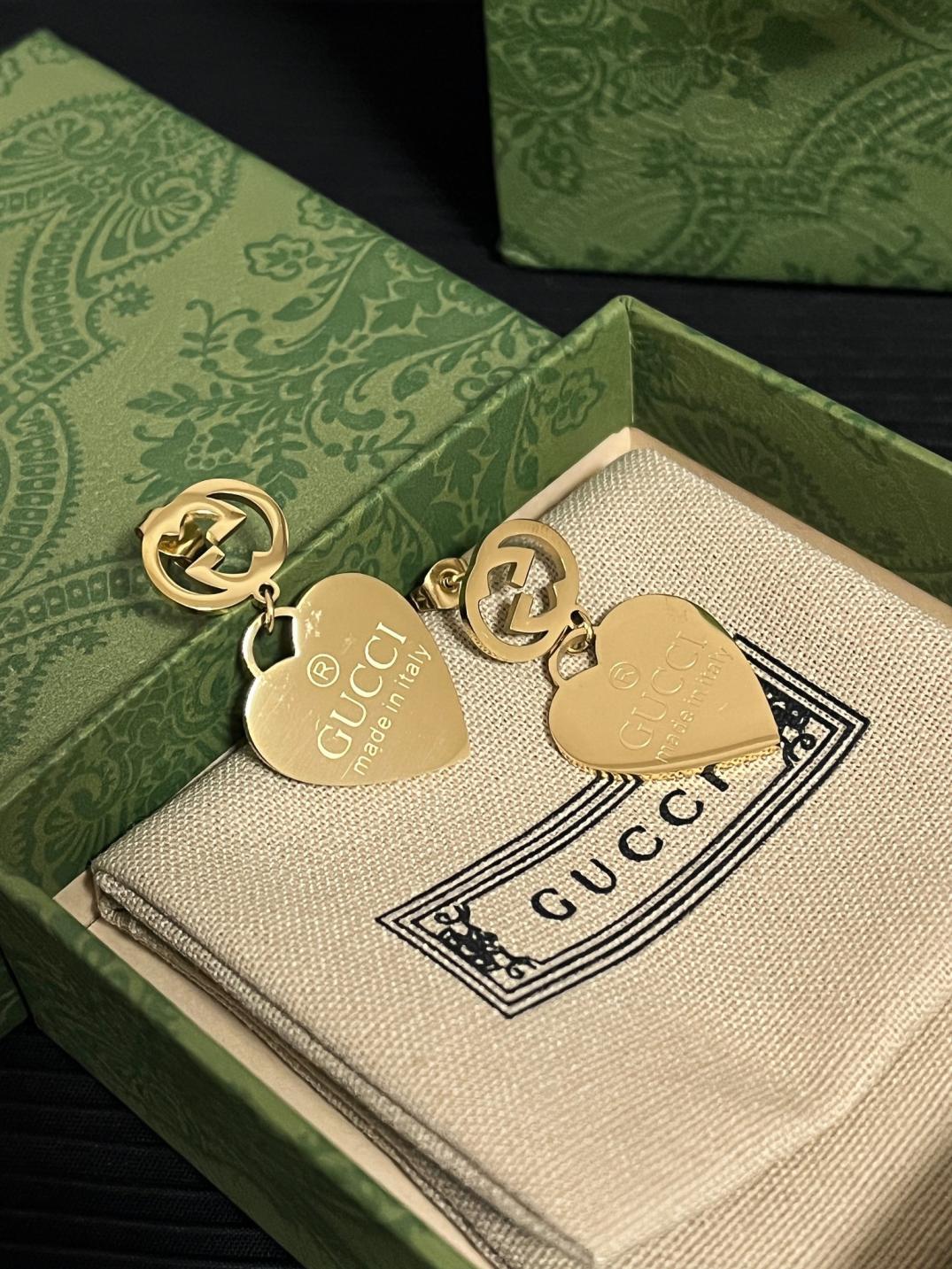 A992 Gucci earrings