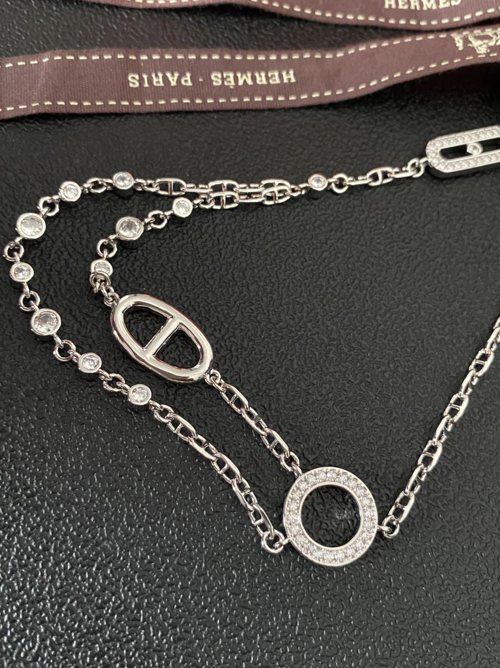 B237 Hermes necklace