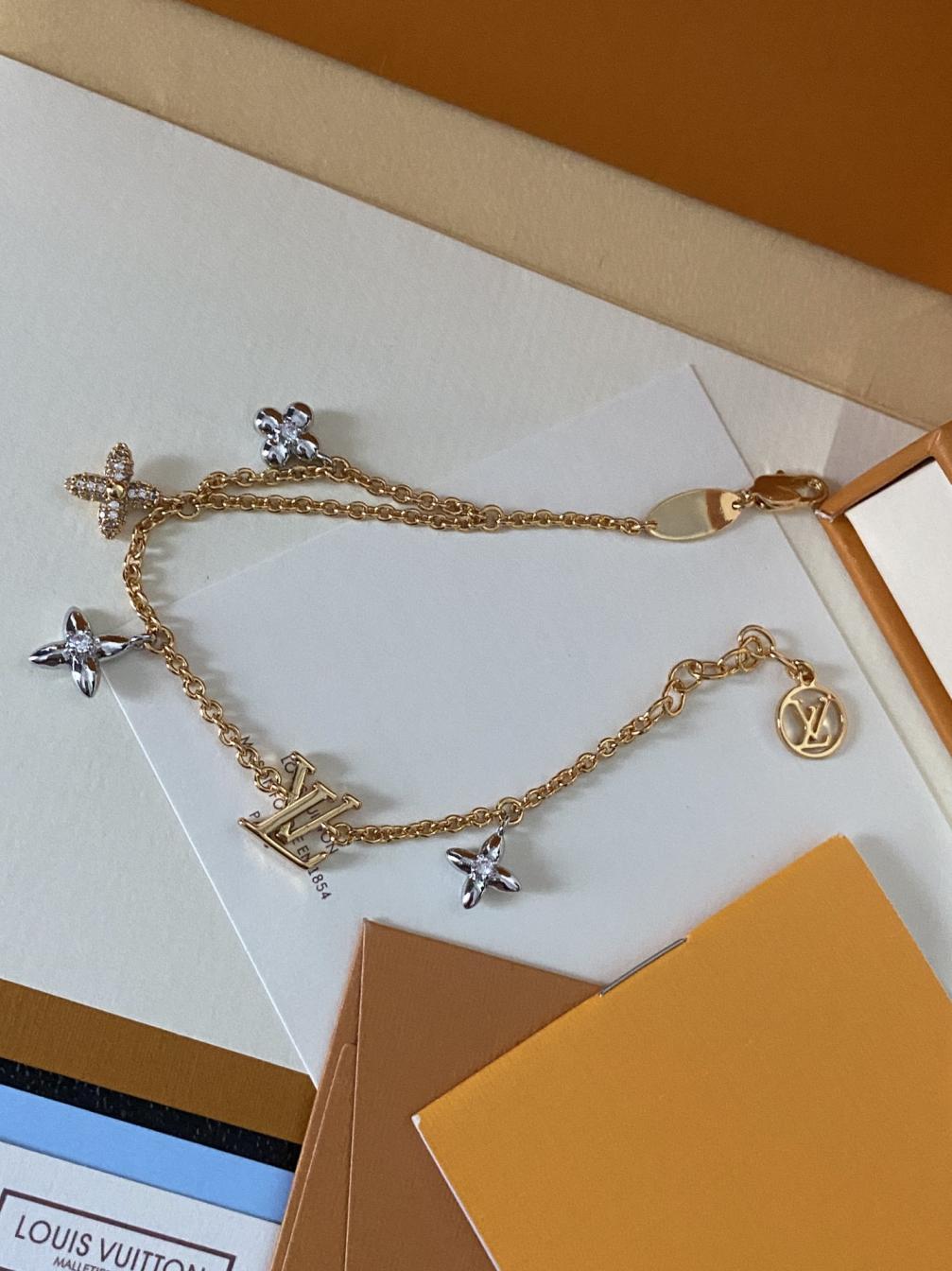 B664 LV bracelet