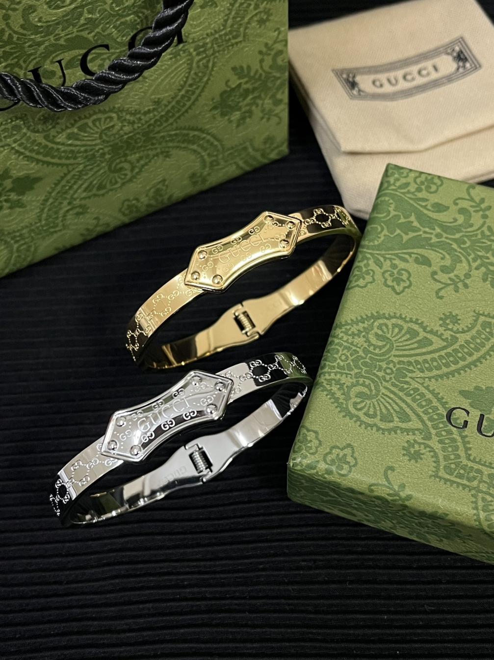 S386 Gucci bracelet
