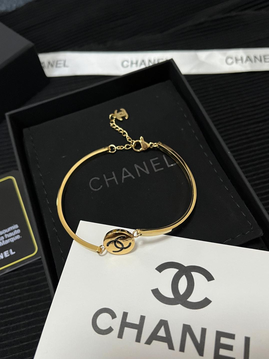 S389 Chanel bracelet