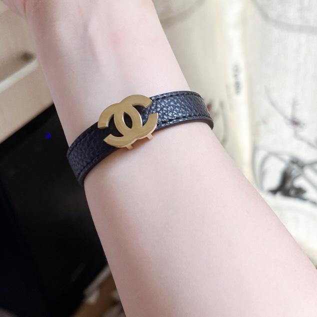 Chanel leather bracelet 114593
