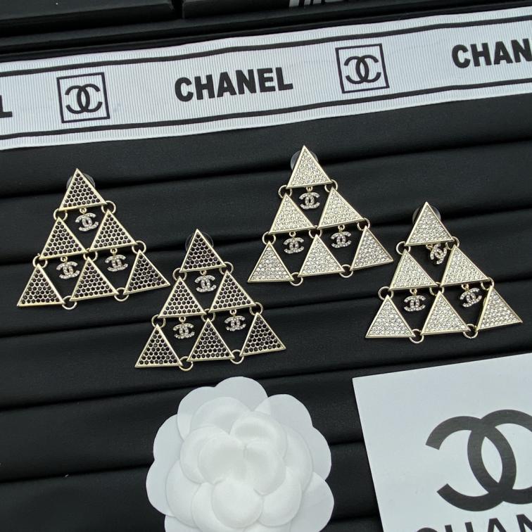 Chanel triangle earrings 114595