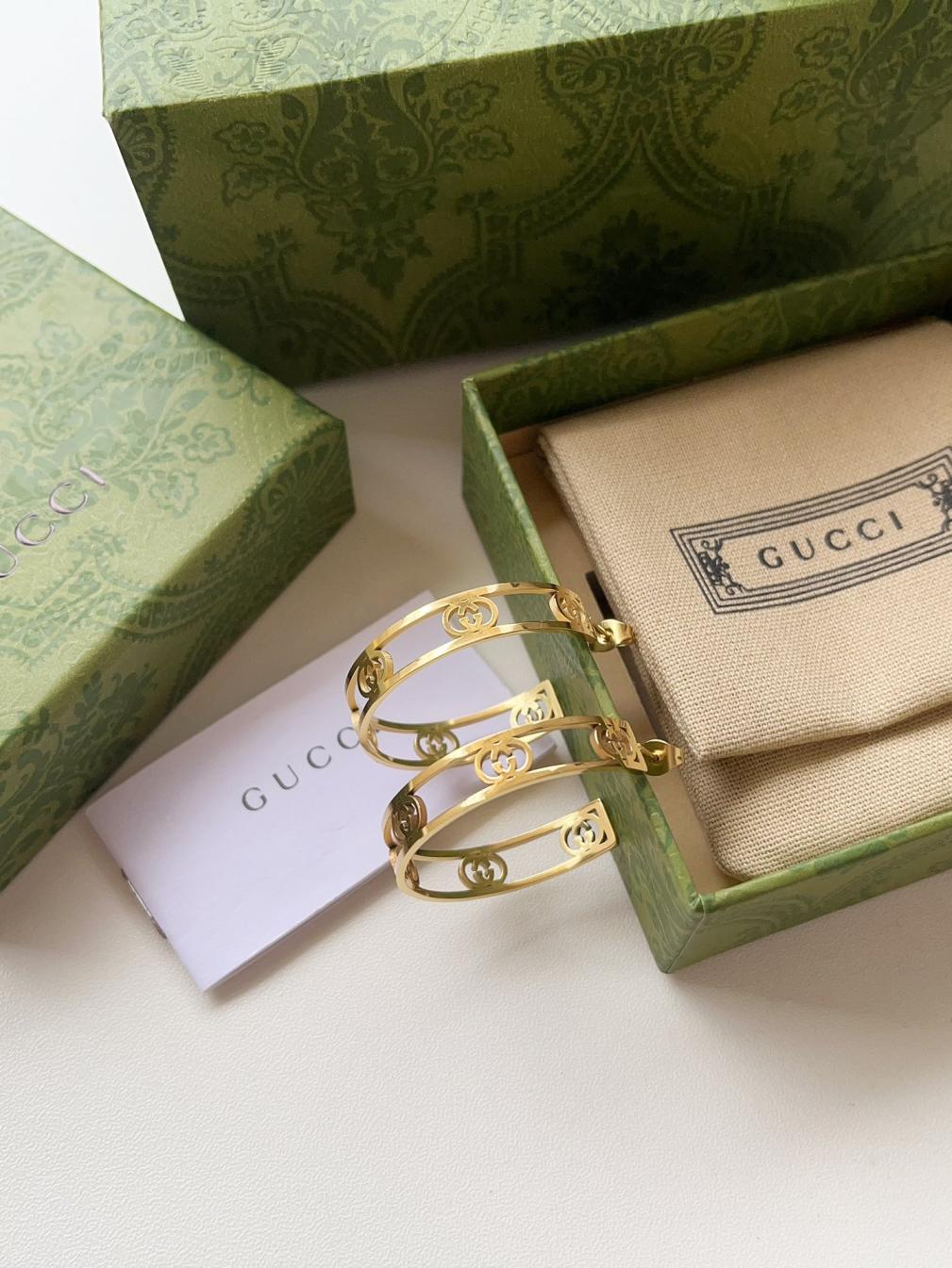 A996 Gucci GG hoop earrings