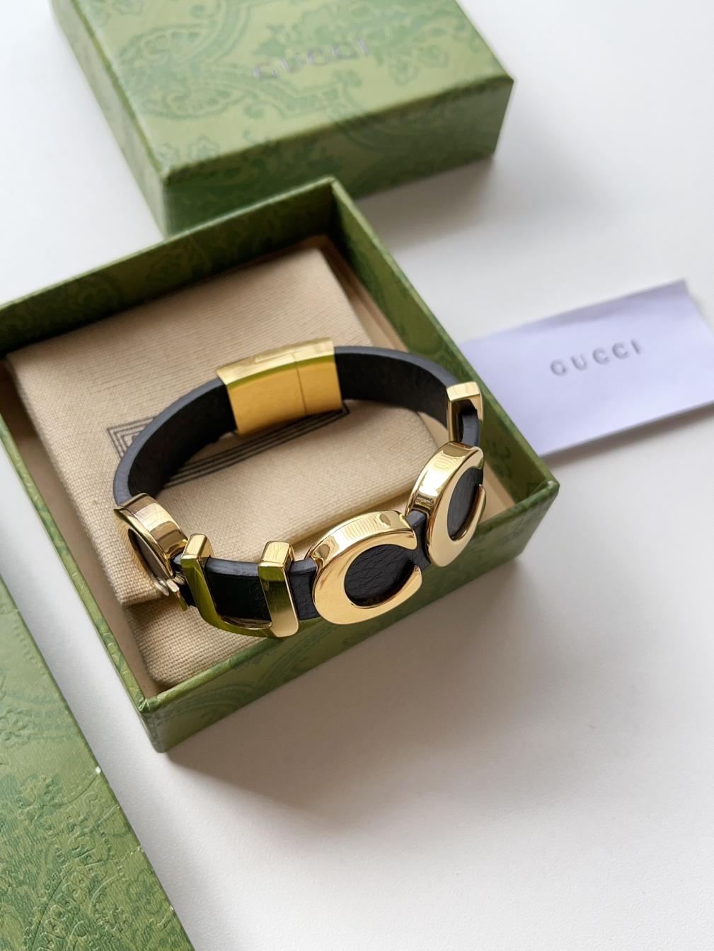 S394 Gucci leather bracelet
