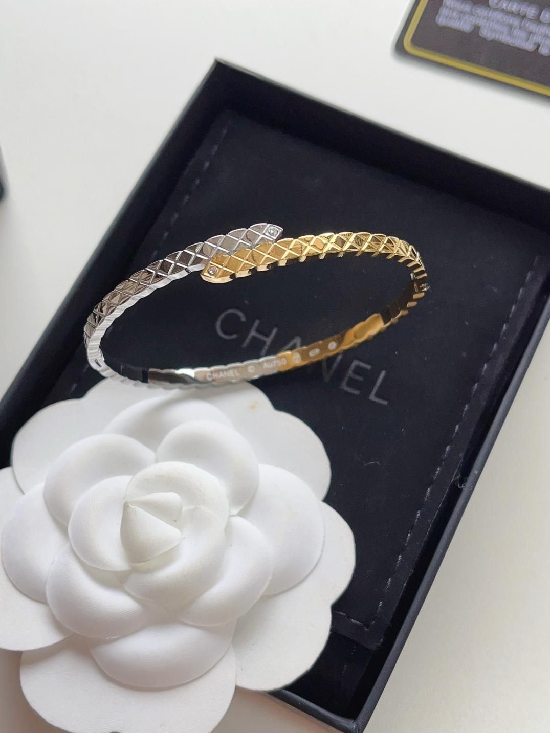 S401 Chanel bracelet