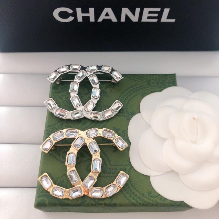 Chanel crystal cc brooch 114685