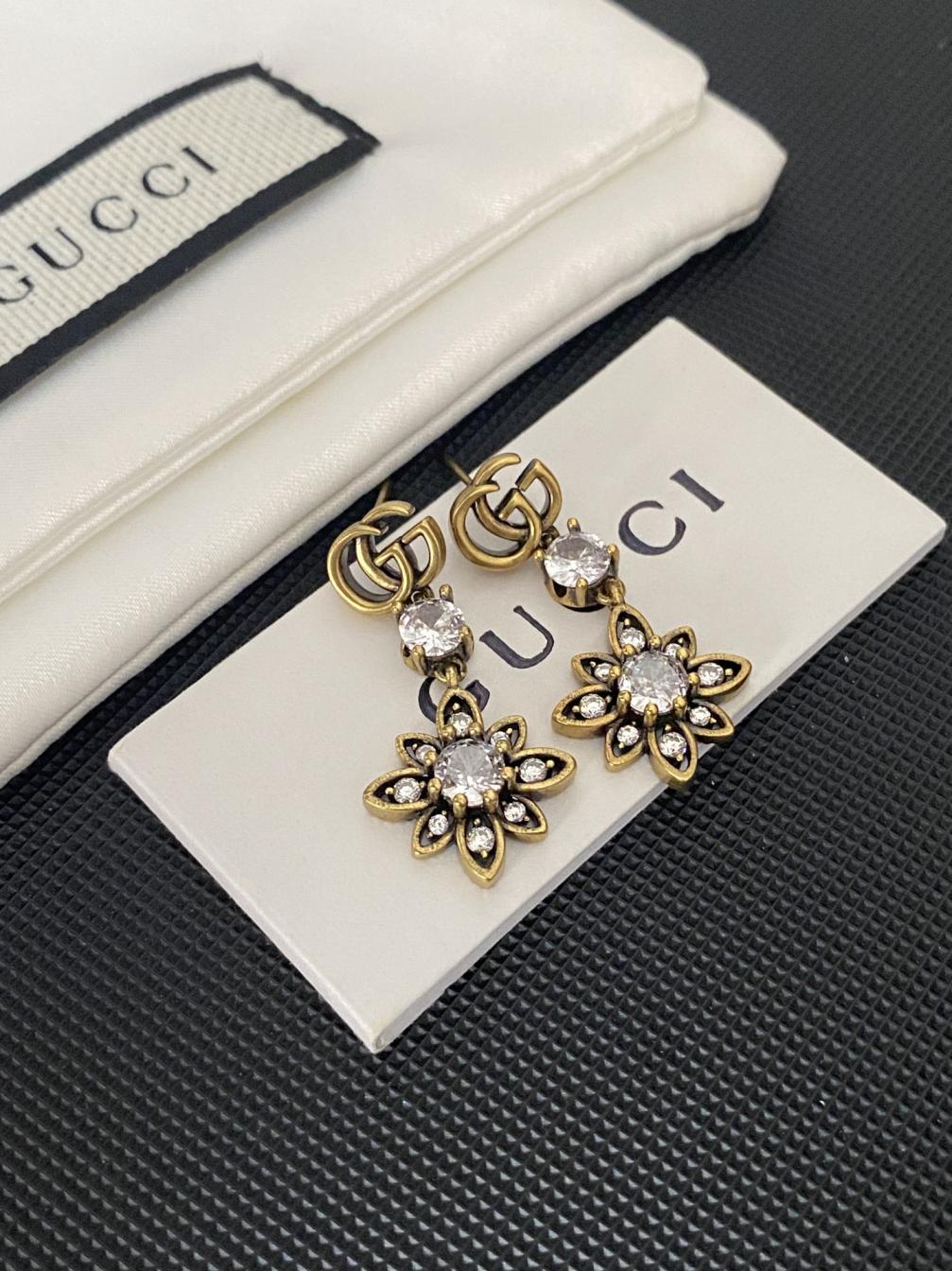 A1257 Gucci GG earrings