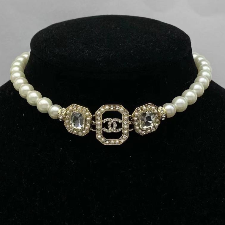 Chanel choker necklace