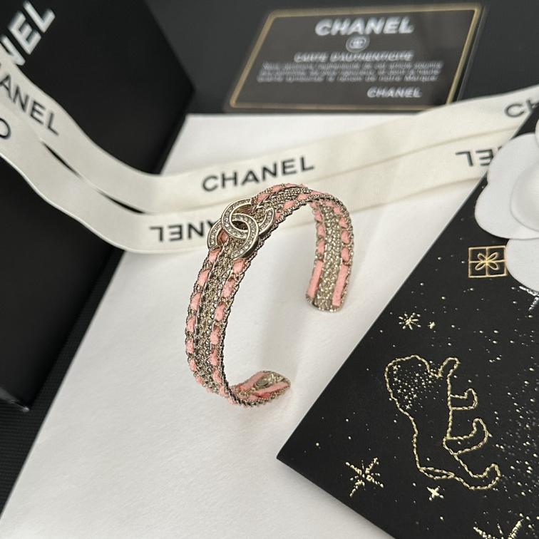 Chanel bracelet 114857