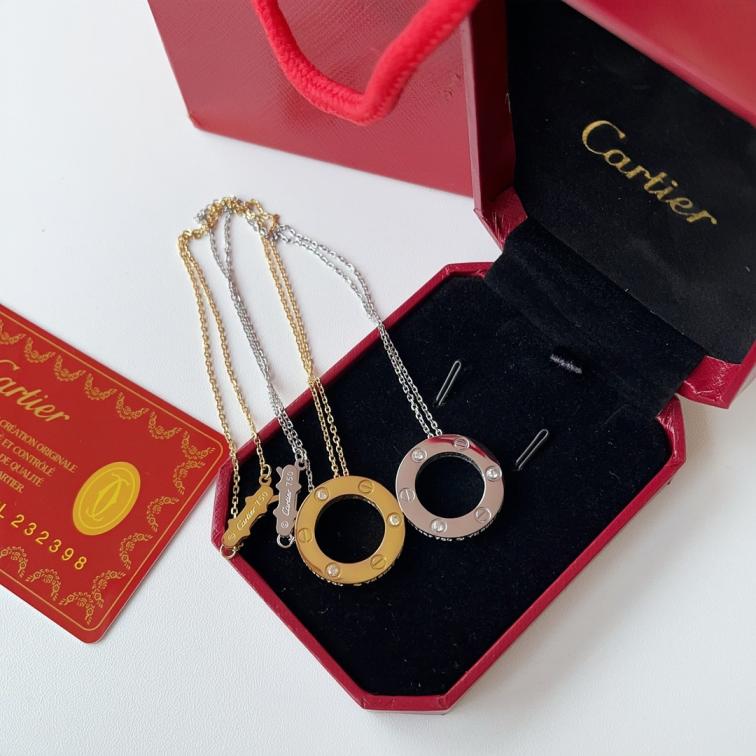 X622 Cartier necklace