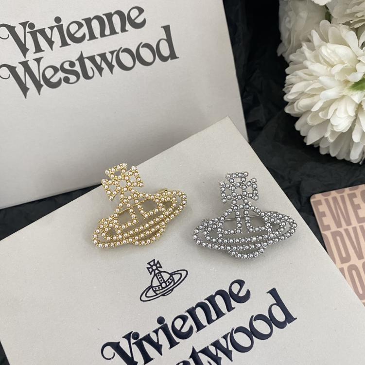C258 Vivienne Westwood pearls brooch