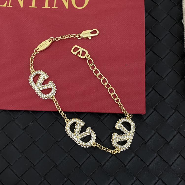 B445 Valentino bracelet