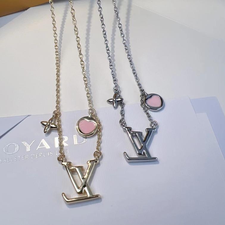 B206 LV necklace