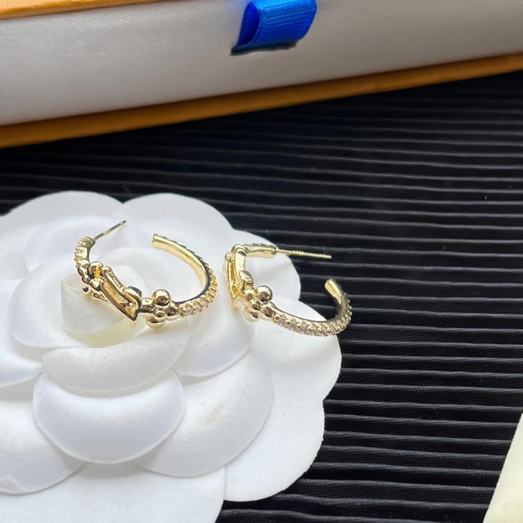 A1029 LV earrings